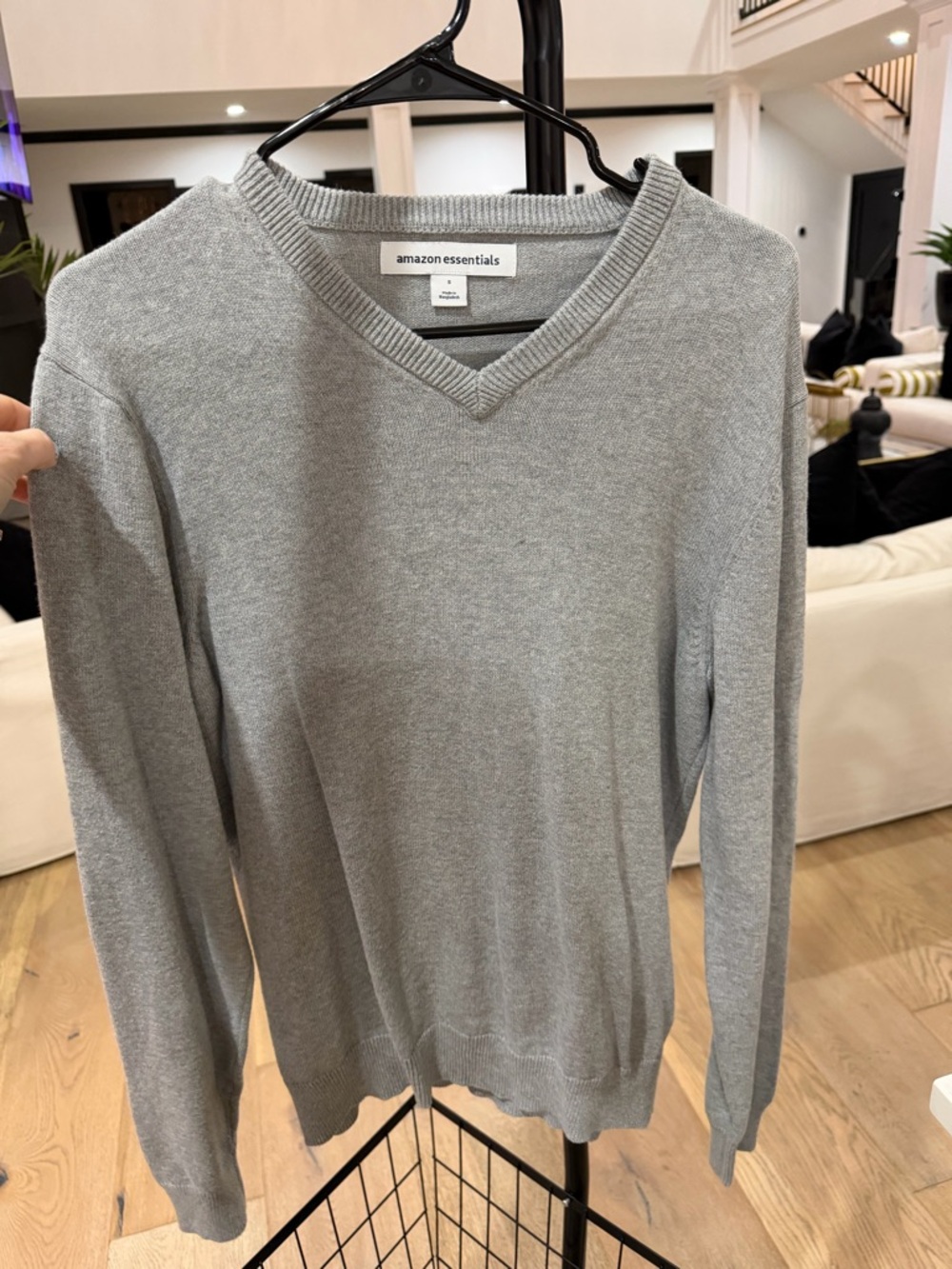Amazon Essentials Light Gray V-Neck Sweater